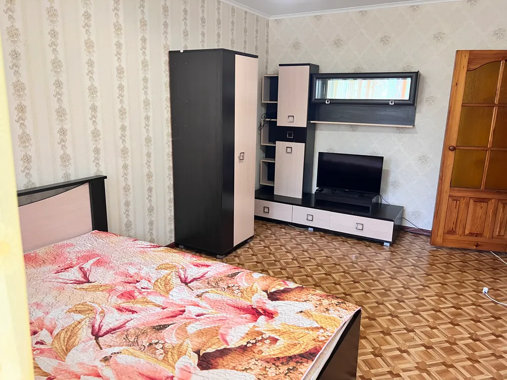 Квартира 1-комнатная квартира в центре — Адлер