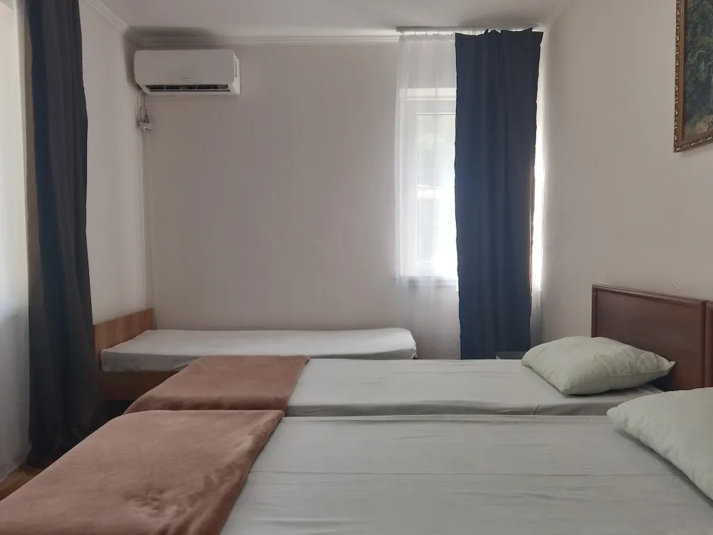 Квартира Уютное жильё с видом на горы в шаговой доступности от моря — аренда посуточно в Гагра