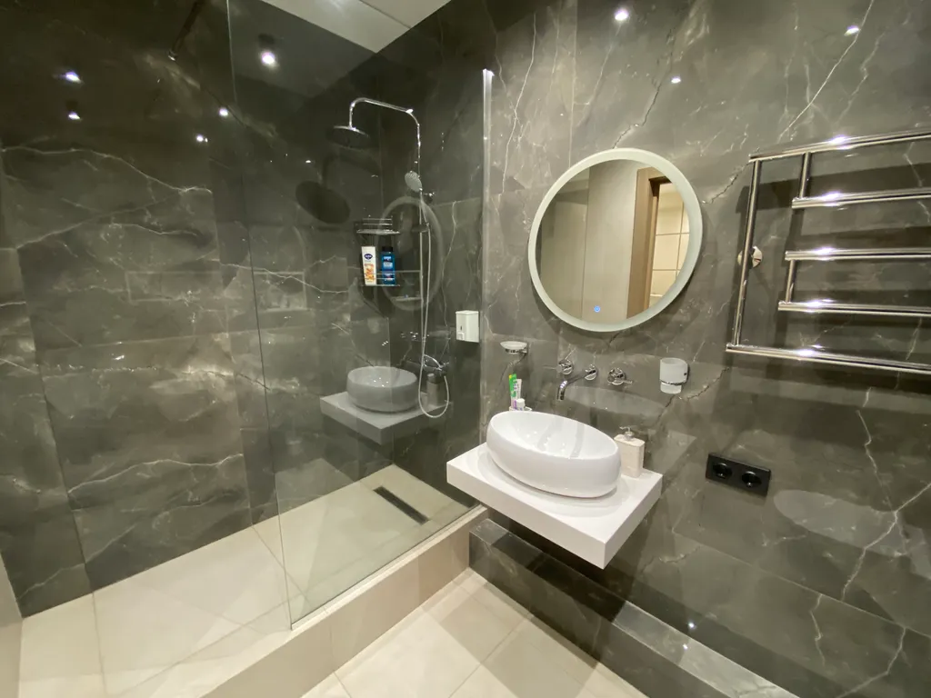 Современная 2-х комнатная квартира возле Планеты