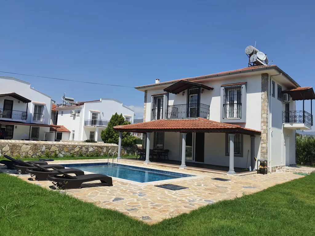 Вилла в 3-х минутах от пляжа Чалыш