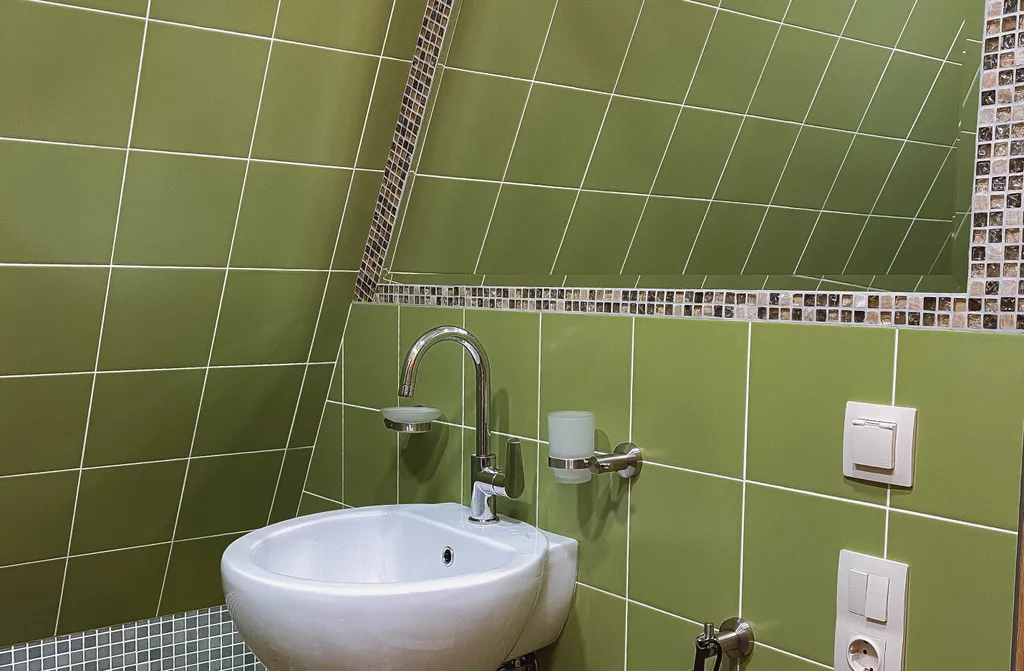 Коттедж A-Frame вид на озеро и лес