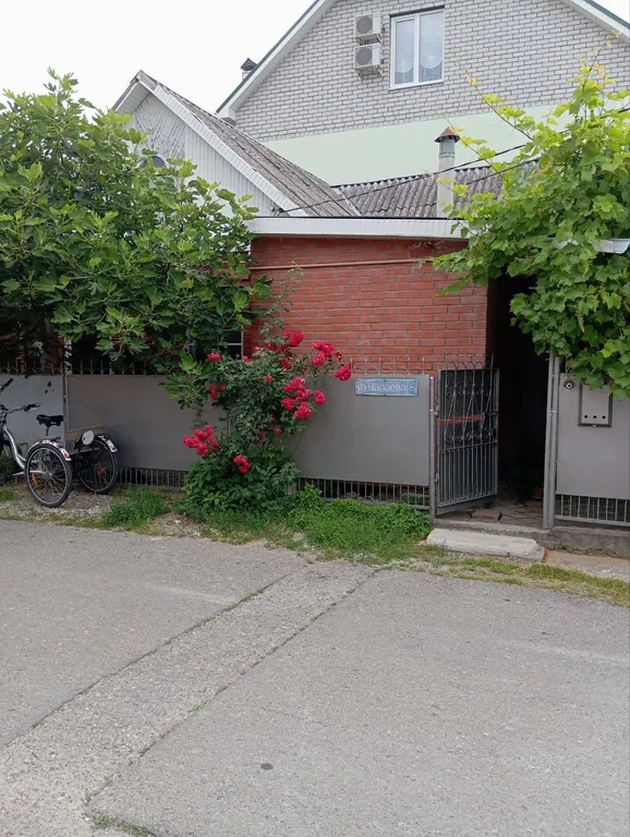 Коттедж Домик у моря — Геленджик