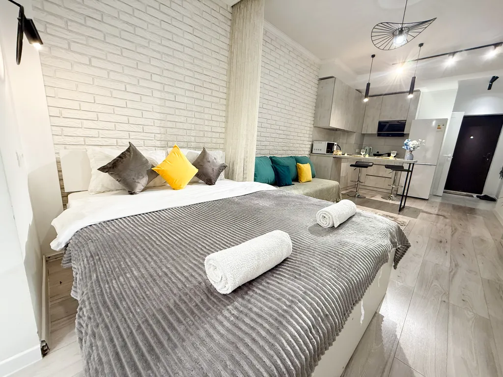 Квартира Рядом автовокзал сайран — аренда посуточно в Алматы