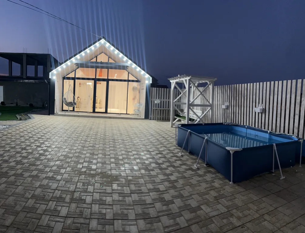 Коттедж Уютный дом с бассейном — аренда посуточно в Каспийск