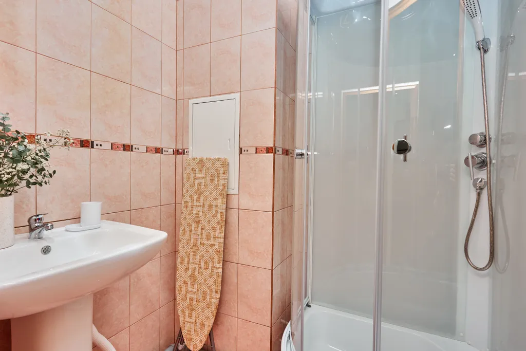 Спальное место в общем 4-х местном номере для ЖЕНЩИН