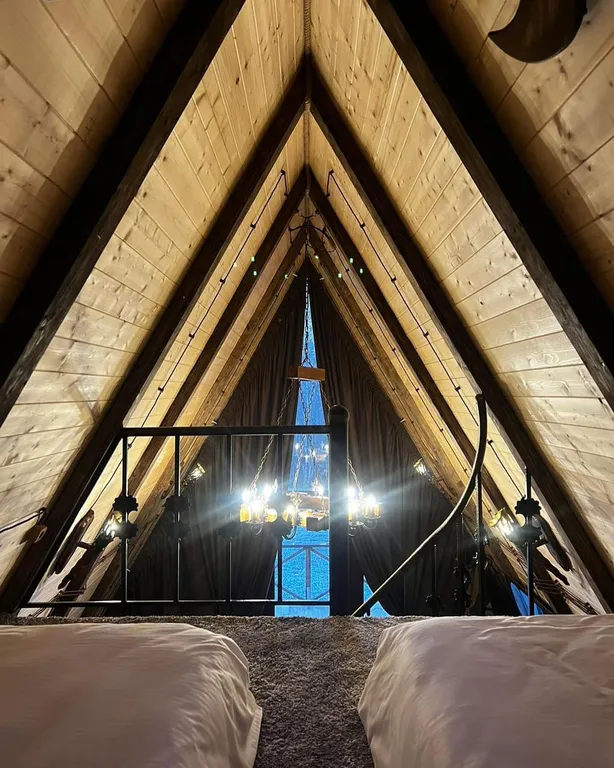 Отдых в горах в домике A-frame