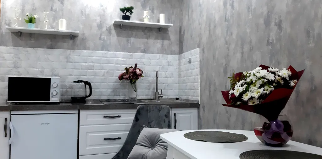 Стильная небольшая квартира с раздельными спальными местами