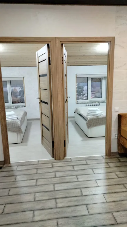 Светлая шале евро-трёшка