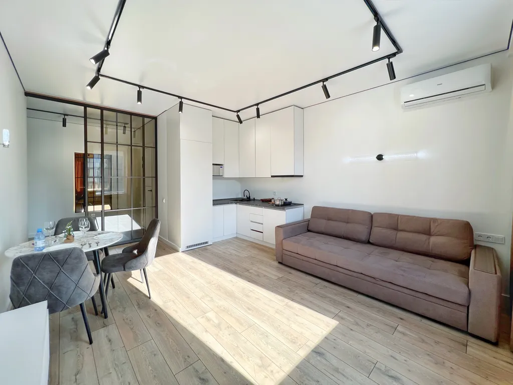 Five New business-class apart r-house near mega