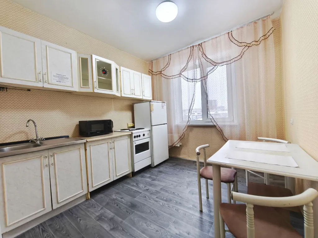 Квартира Однокомнатная квартира на Взлетке с видом на тихий двор — Красноярск