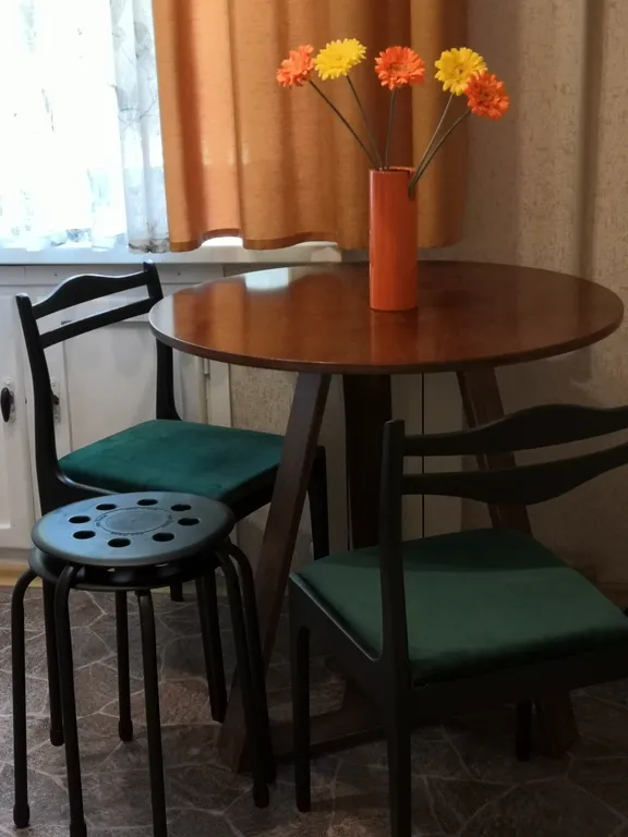 Апартамент возле Ворошиловского ТЦ