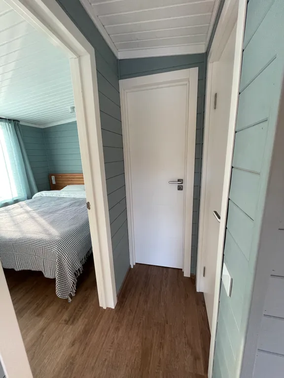 Дом на воде, хаусбот в Карелии