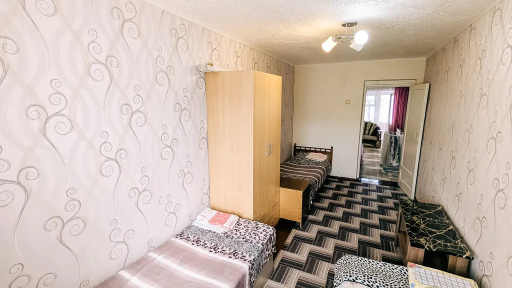 Двухкомнатная квартира в самом центре, рядом с площадью и Ледовой ареной