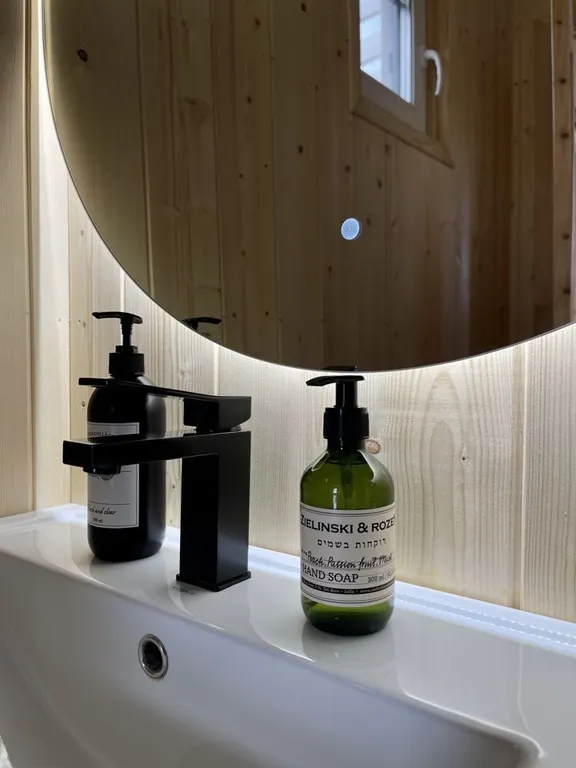 Дом с сауной и горячим чаном