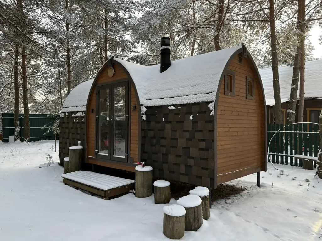 Усадьба Хоромы в соснах