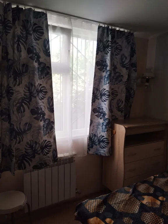 Коттедж Квартира с отдельным входом на ровном месте — Ялта