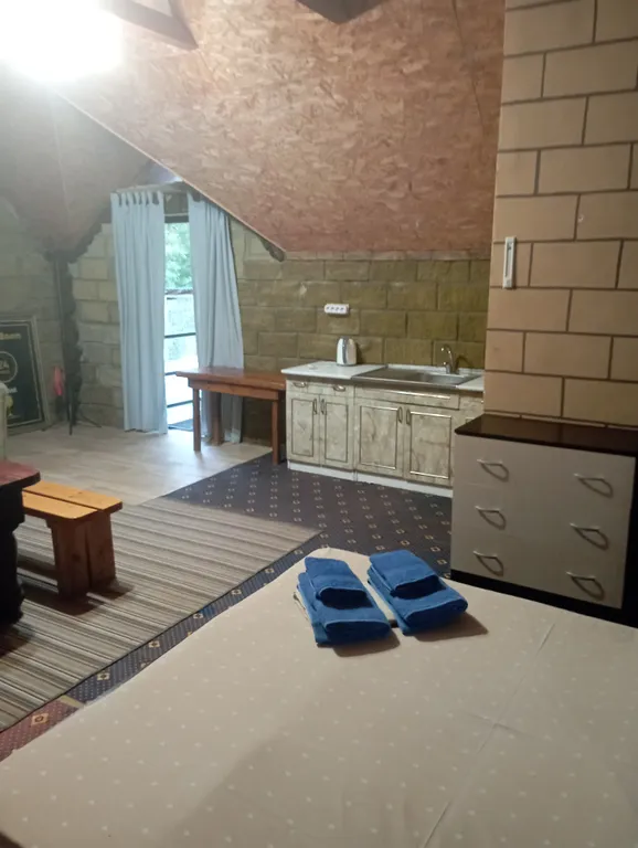 Домик у реки