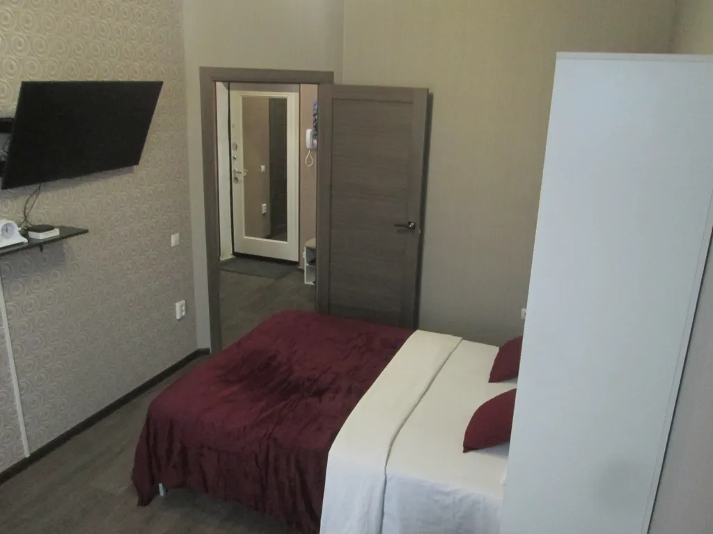 Чистая, уютная квартира возле стадиона в ЖК Панораме