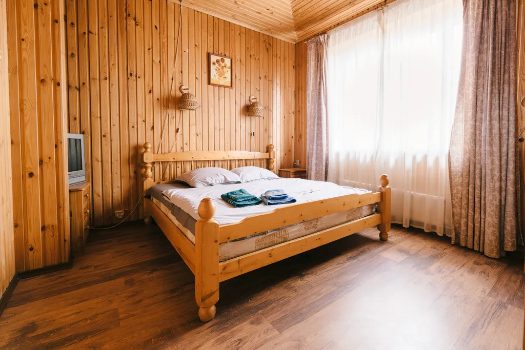 Дом в лесу в русском стиле