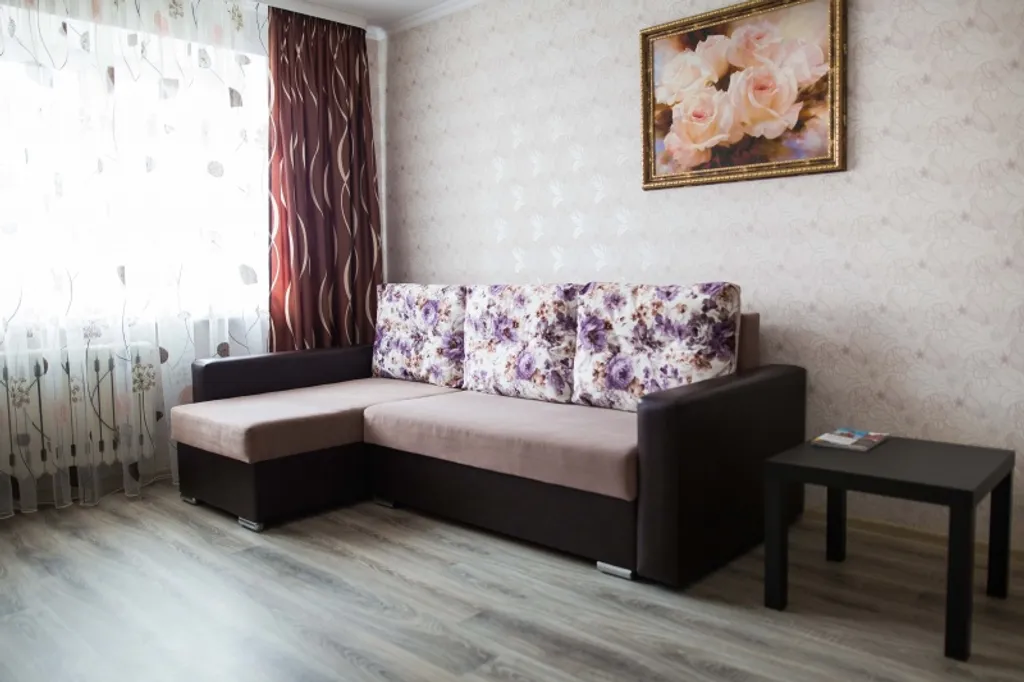 2- комнатная квартира в центре