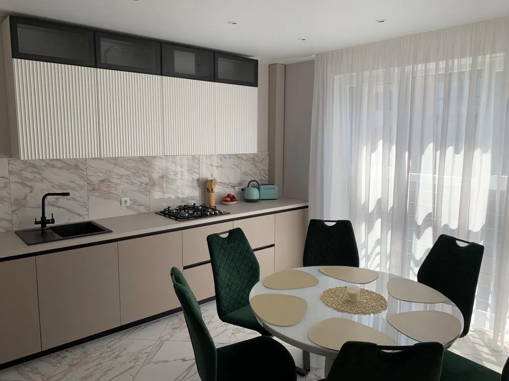 Уютная 3-комнатная квартира с двумя ванными комнатами — аренда посуточно в Светлогорск