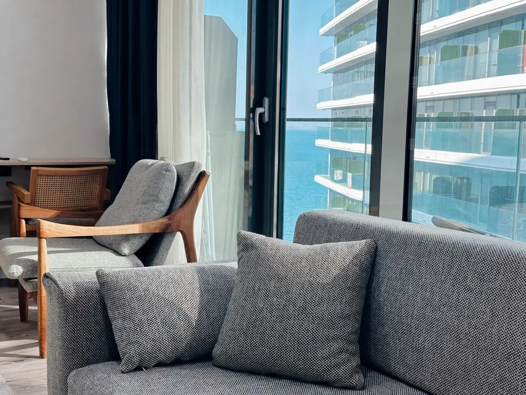 Апартамент на первой линии моря Sea apart Batumi View