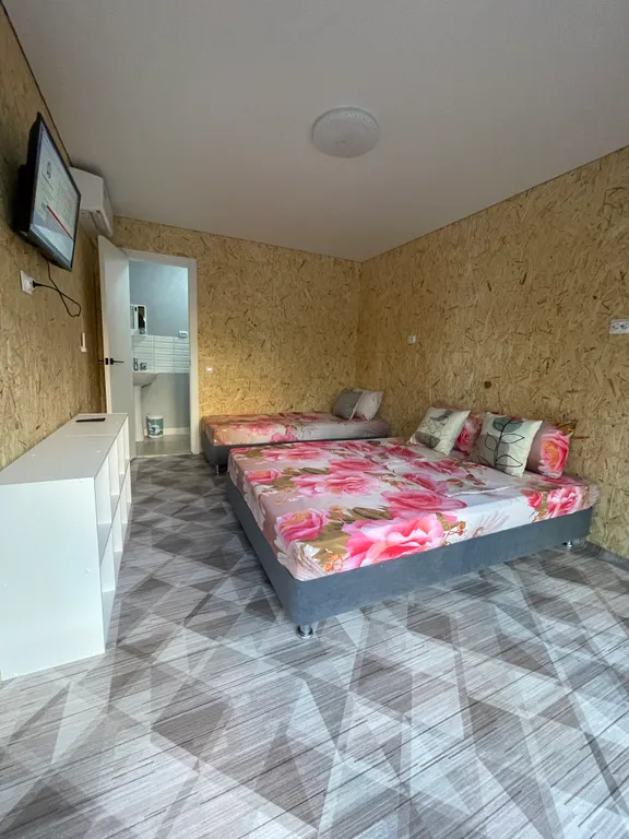 Трехместный с удобствами