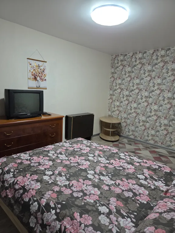 Двухкомнатная квартира рядом с парком Монрепо