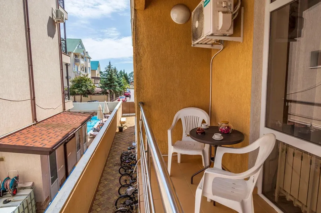 Квартира Квартира Студия у моря с теплым бассейном — Сириус