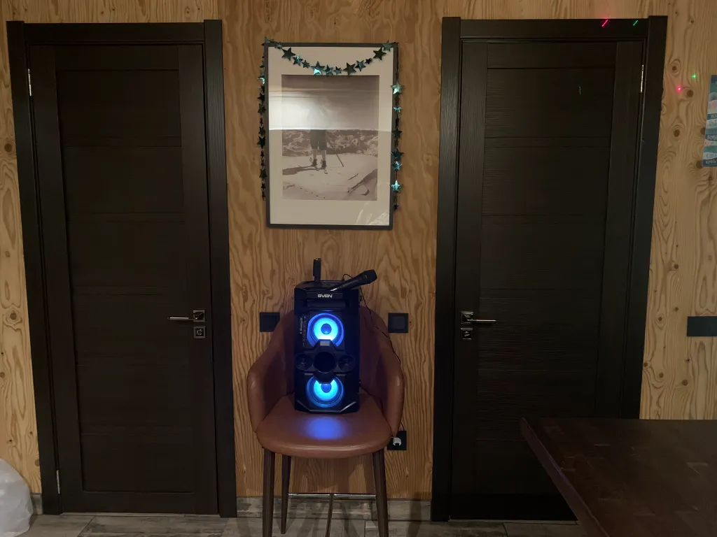 Коттедж Уютный дом с террасой и видом на горы — Шерегеш