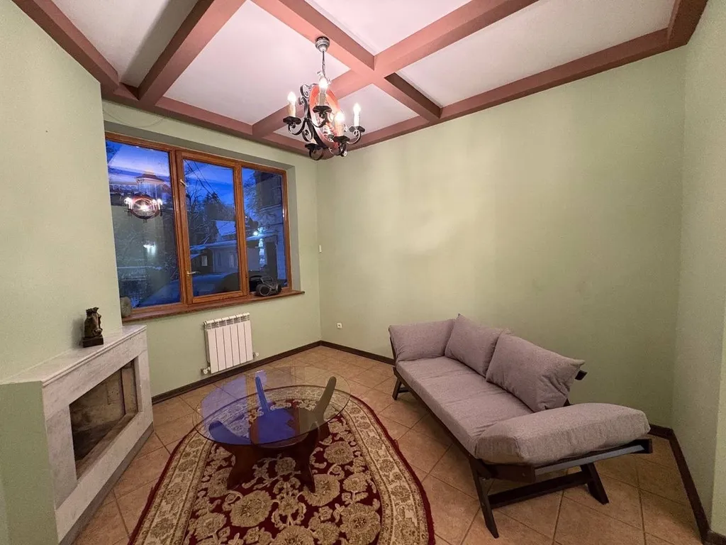 Дом в парке