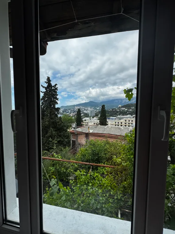 Квартира рядом с Массандровским пляжем