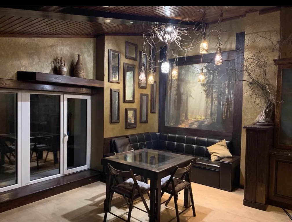 6-комнатная Квартира