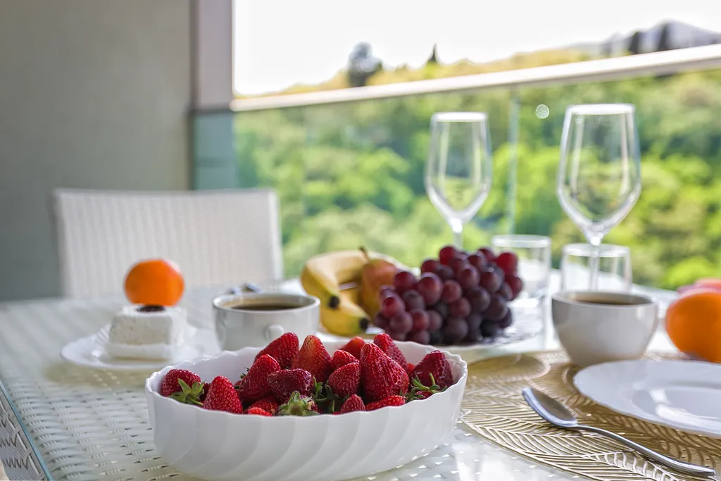 Апартамент с отдельной спальней и террасой с видом на парк