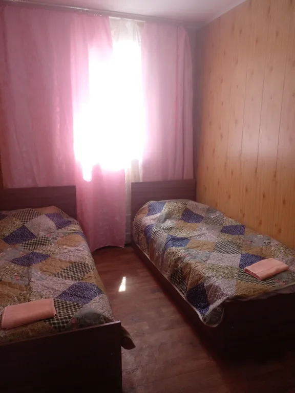 Дом с отдельным входом, мангальной зоной, парковкой на 2 авто