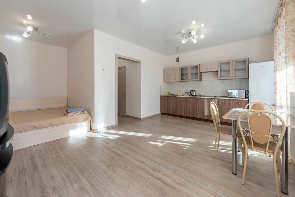 Уютная светлая студия в районе дома обороны