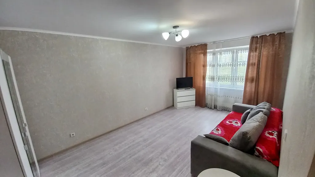 Квартира Просторная 2-комнатная квартира в спальном районе — Анапа