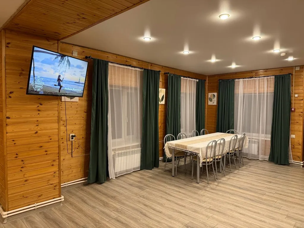 Дом для мероприятий и праздников до большой компании