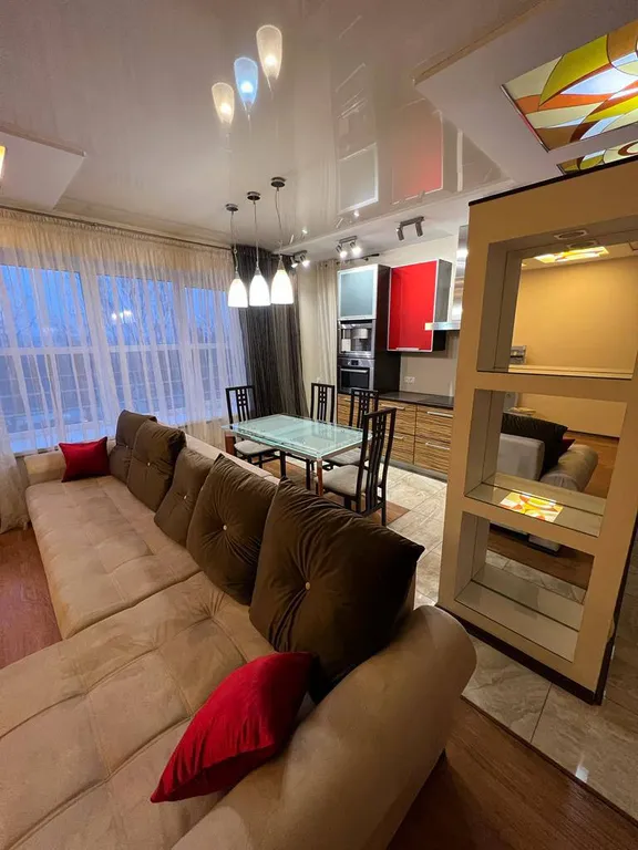 4-комнатная квартира у озера