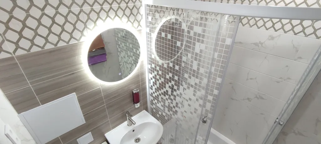 Шикарная двушка с евроремонтом в центре, экскурсионное сопровождение