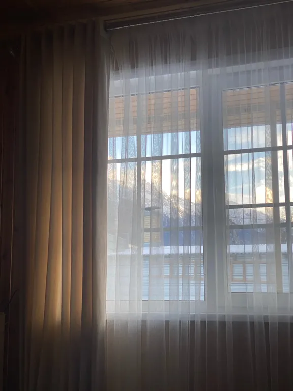 Шале у реки