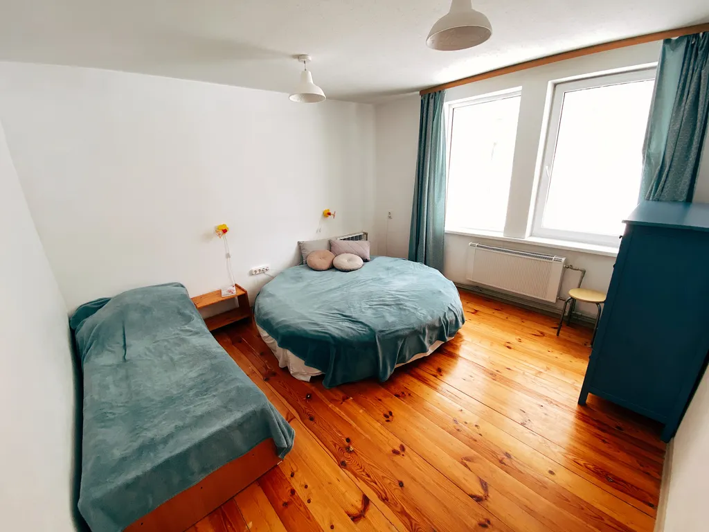 Тёплый коттедж у воды