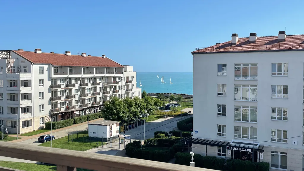 Двухкомнатный пентхаус с видом на море