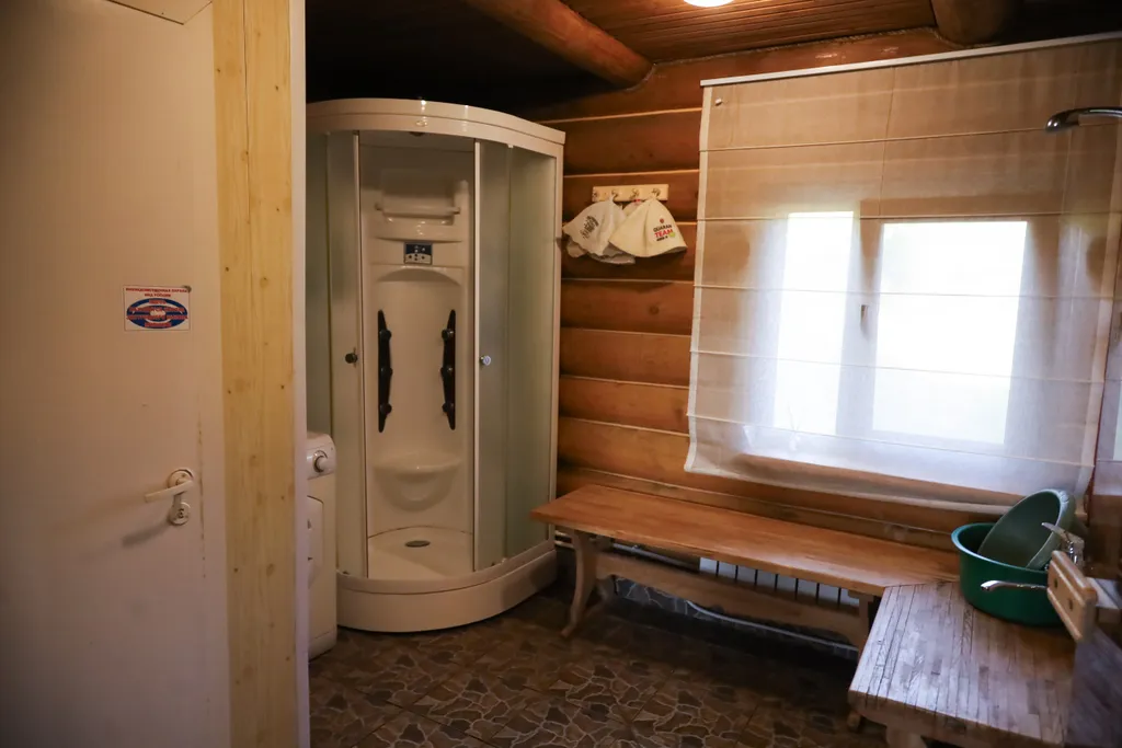 Дом у реки Аять