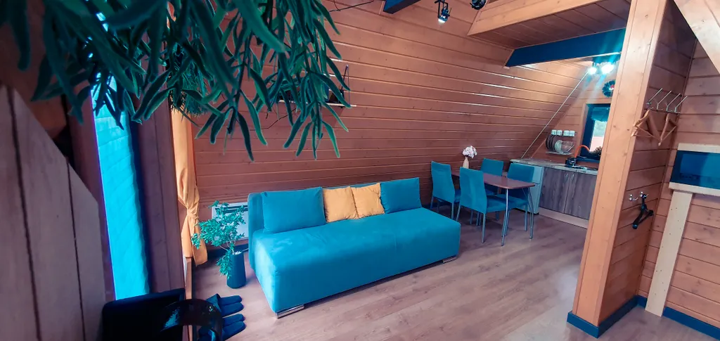 Уютный домик в стиле а-фрейм