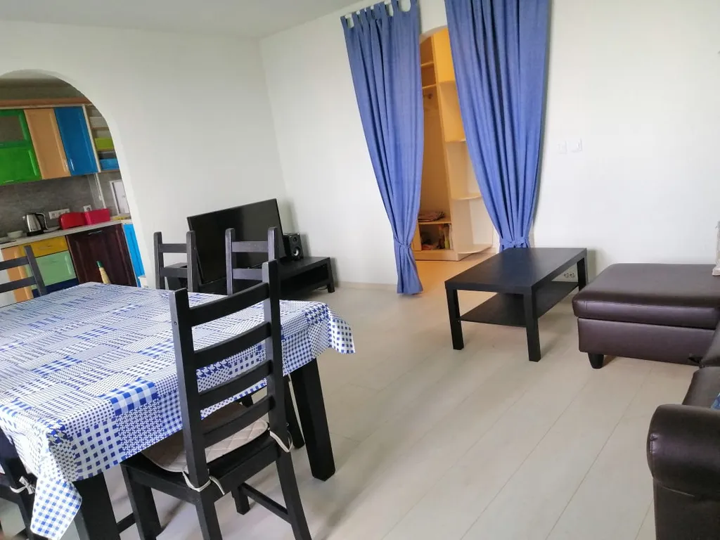 Уютная комфортная квартира в центре рядом с морем и розовым озером