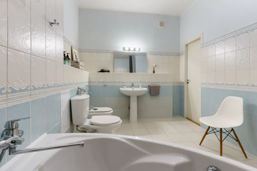 Просторная квартира в центре города с видом на реку