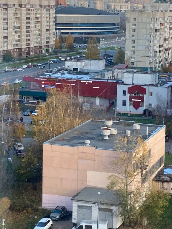 Светлая квартира рядом с Ледовым дворцом