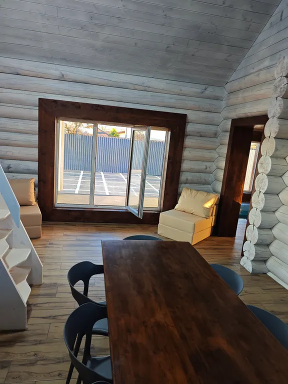 Вилла Личи, сруб с подогреваемым бассейном и баней