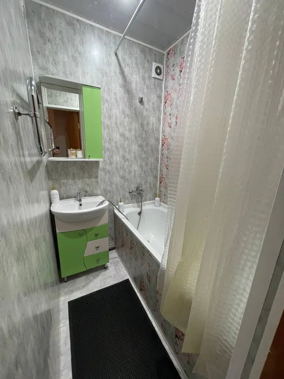 Комфортная двухкомнатная квартира в центре